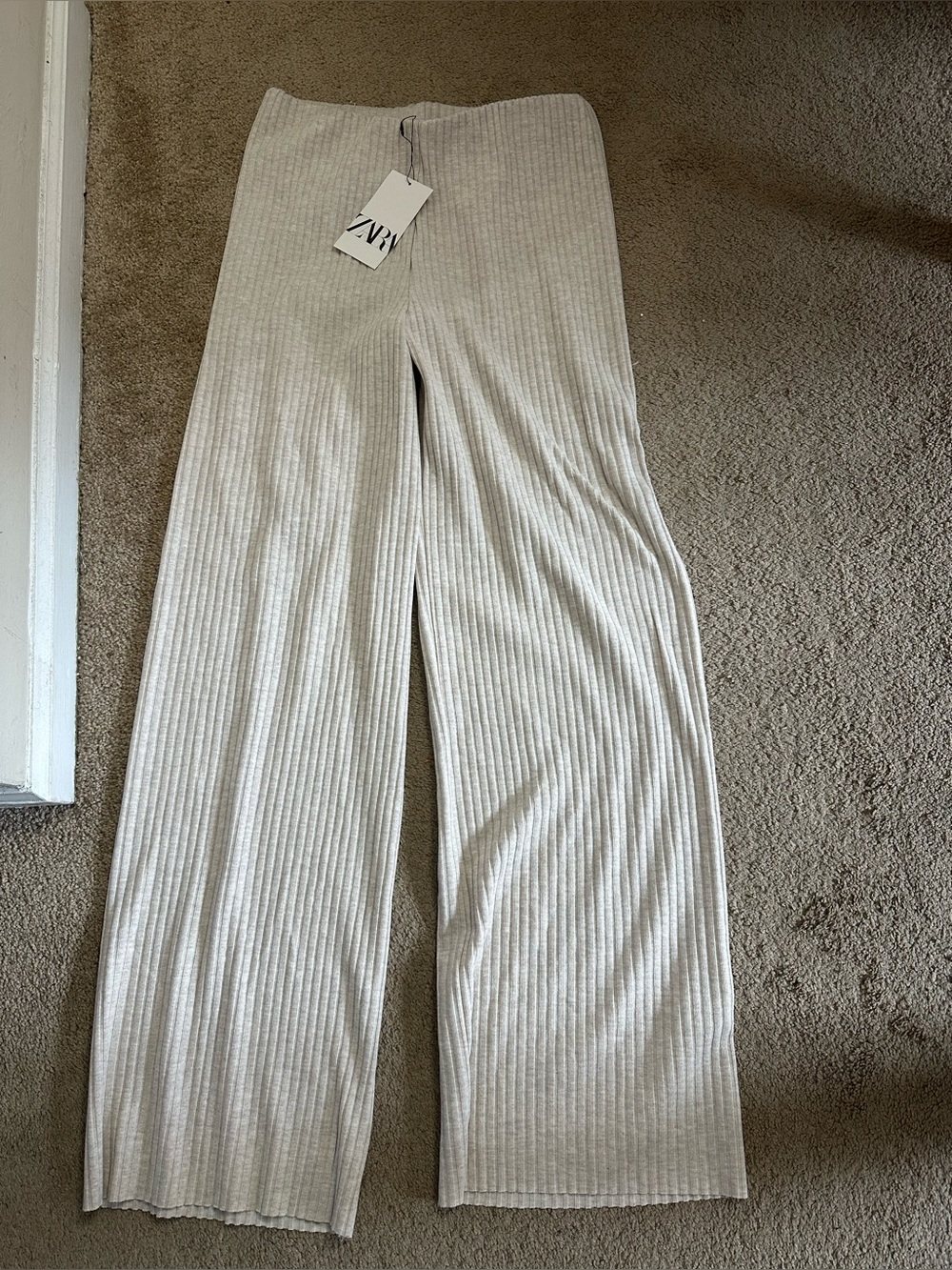 Size large Zara Ribbed Knit Wide-Leg Pants in Light Oatmeal